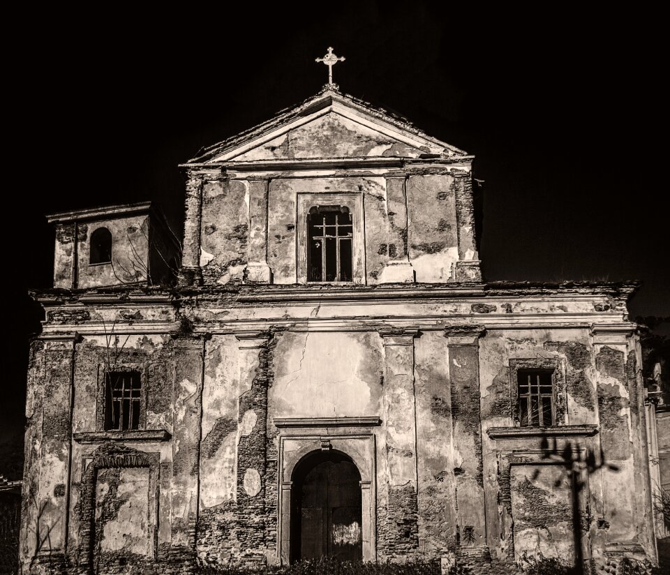 Outdoors church san nicola