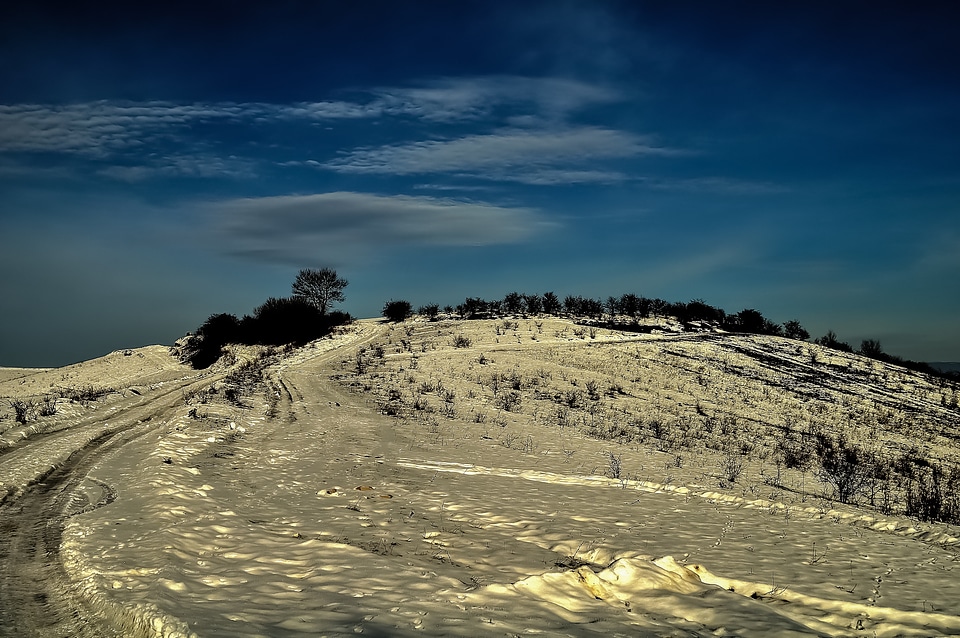 Cold natural scenery