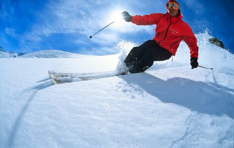 Skier sport adventure