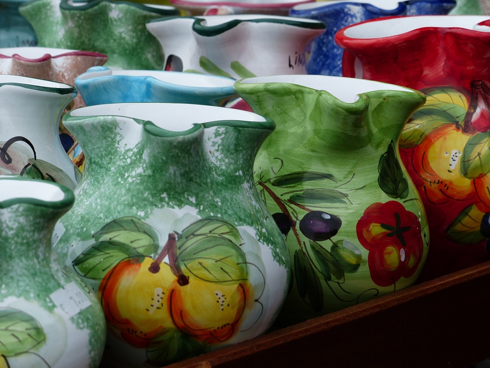 Porcelain pottery italian