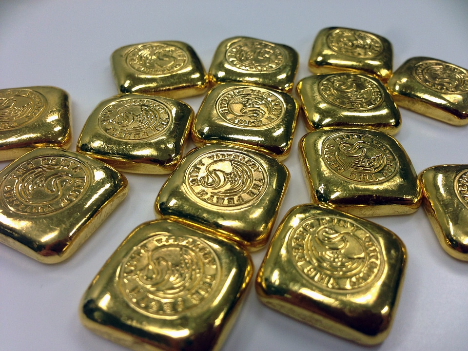 Gold ingot bar of gold metal
