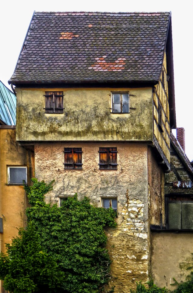 Building roof places of interest