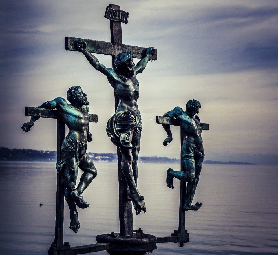 Suffering judaism sculpture