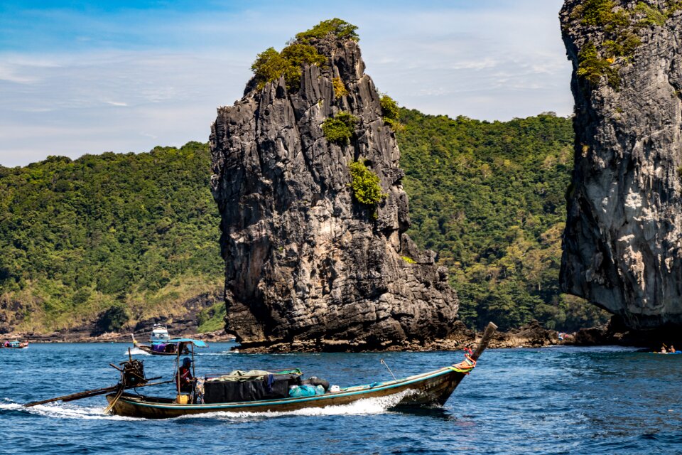 Sea the coast boat