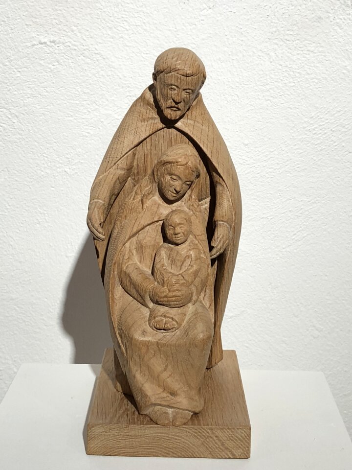 Statue religion crib