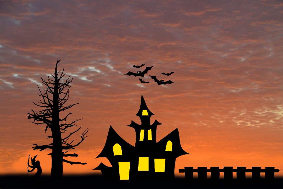 Witch's house fence the witch