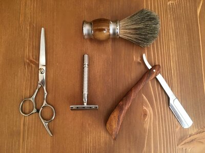 Desktop barbershop barber
