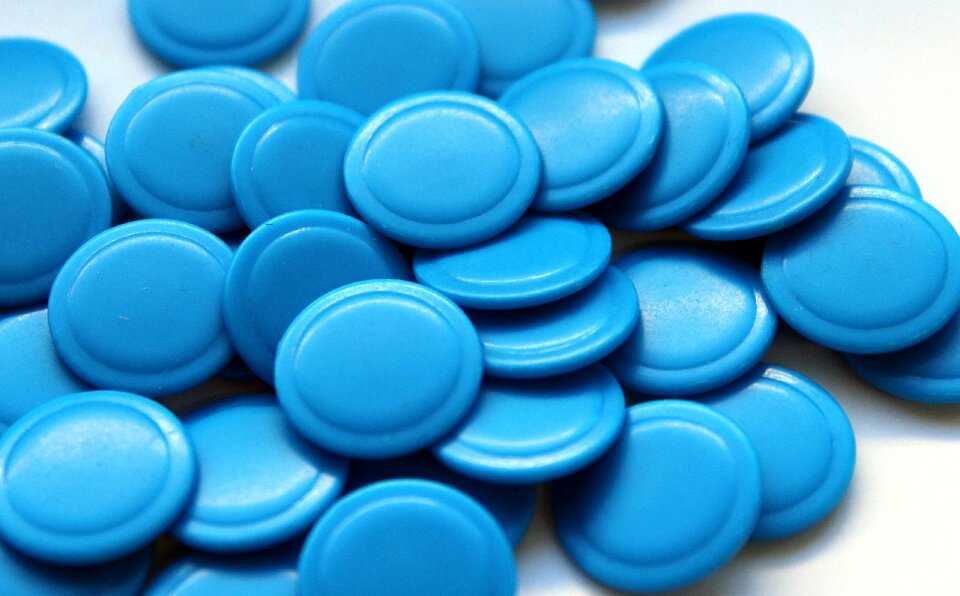 Blue circles the background