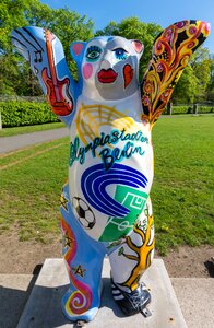 Sculpture art artwork