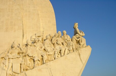 Statue stone padrão dos descobrimentos