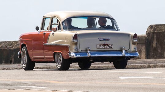 Classic malecon almendron