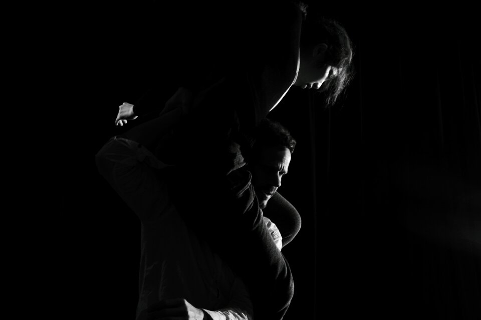 Dark side view woman