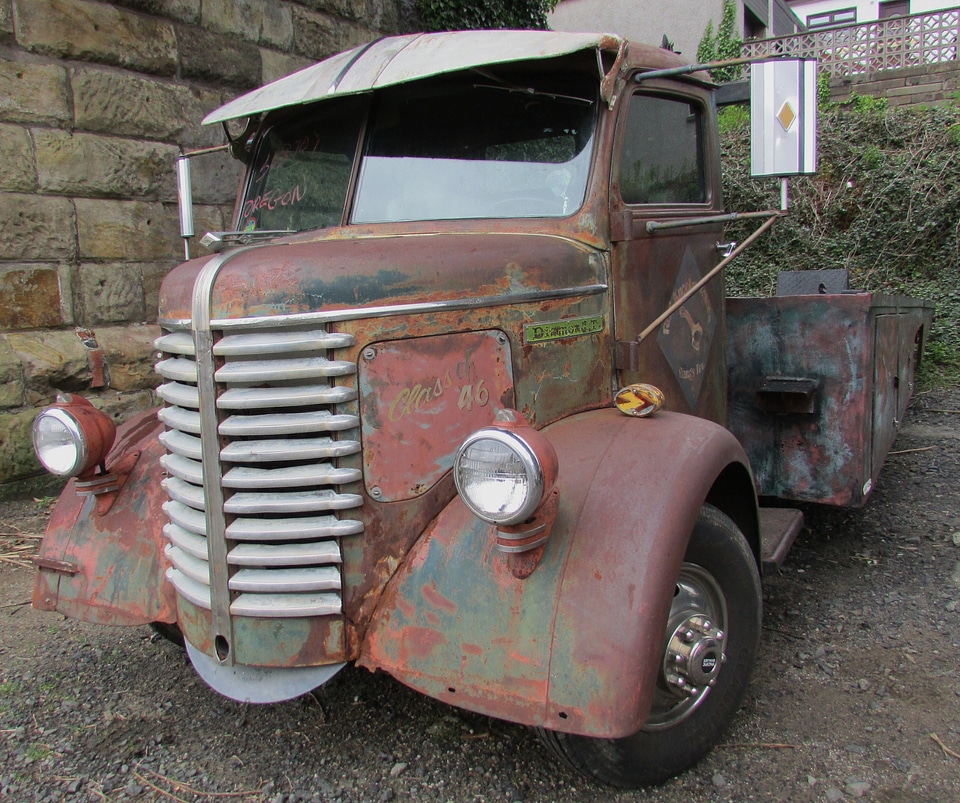 Old old truck rust photo