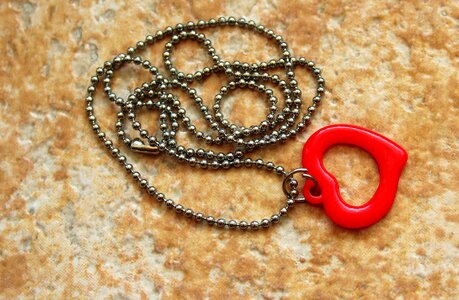 Chain red heart romantic