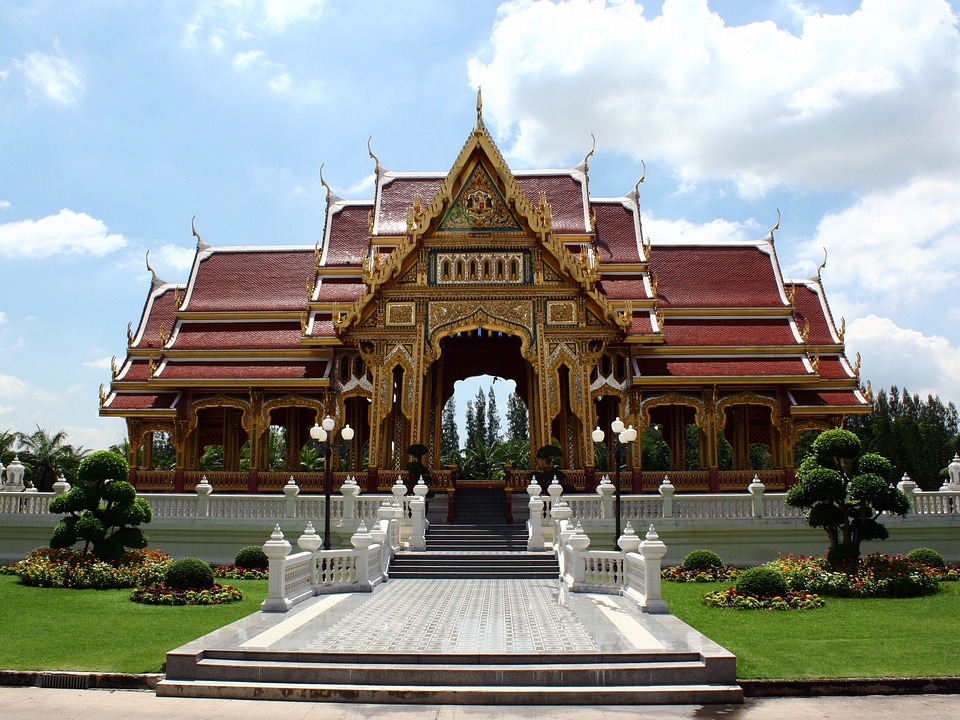 Religion thailand buddhist