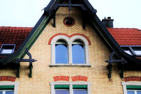 The roof of the the window architecture