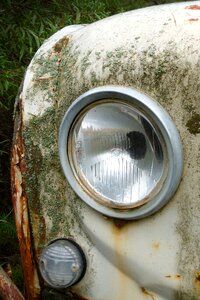 Rusty renault 4 light