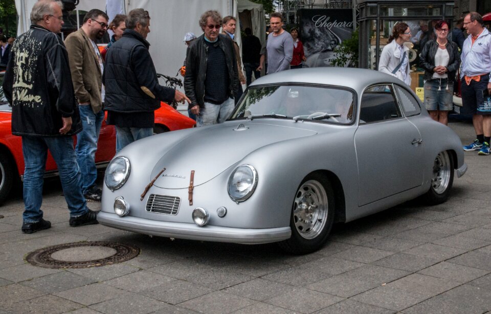 Classic automotive vehicle