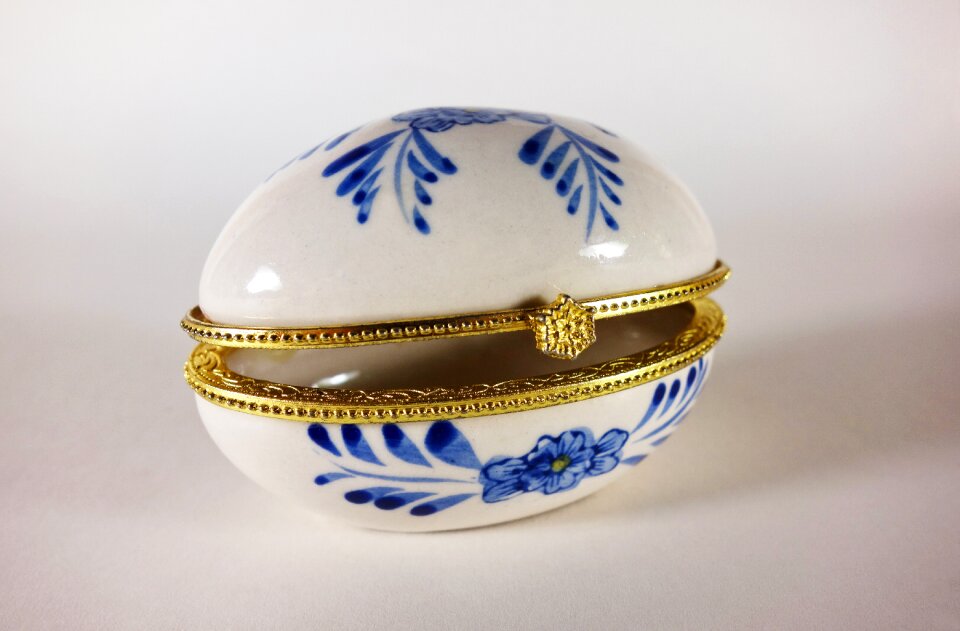 Delfts blauw glazed ceramic faience