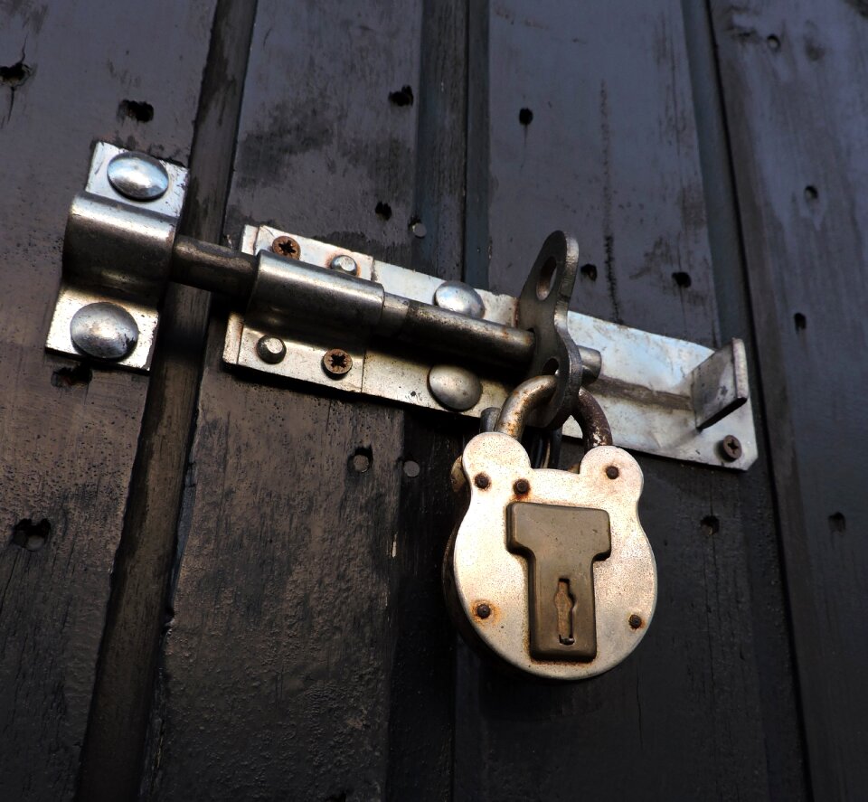 Safety padlock bolt photo