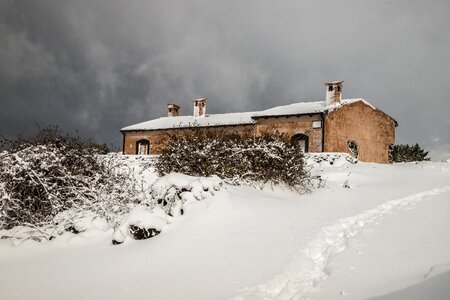 Nature frozen etna west