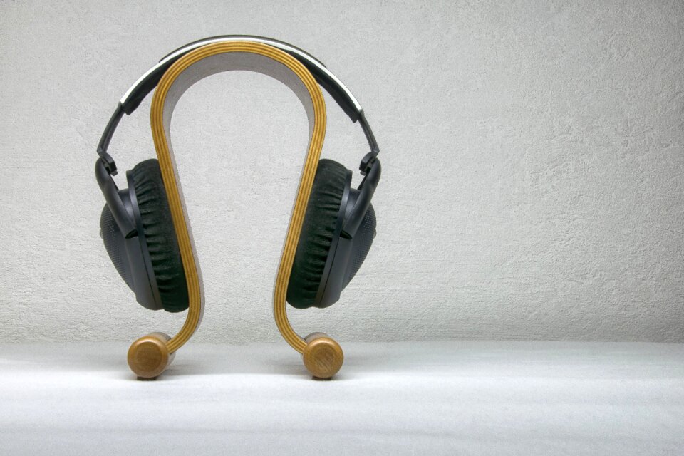 Listen listen to music audio