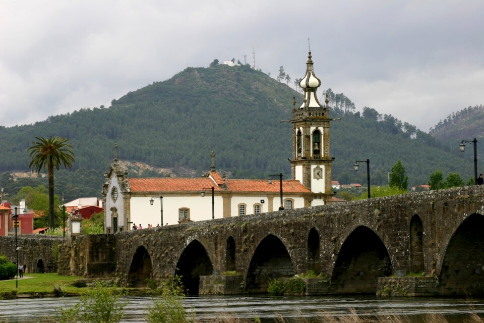 River building ponte de lima