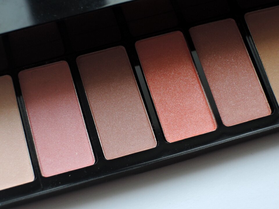 Makeup blush cosmetics
