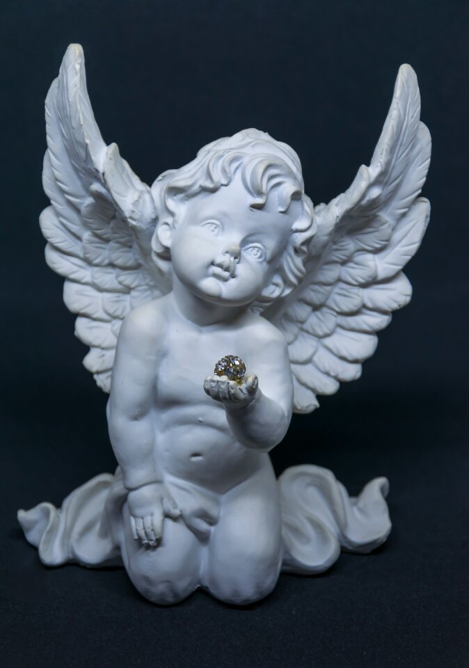 Background ornament figurine
