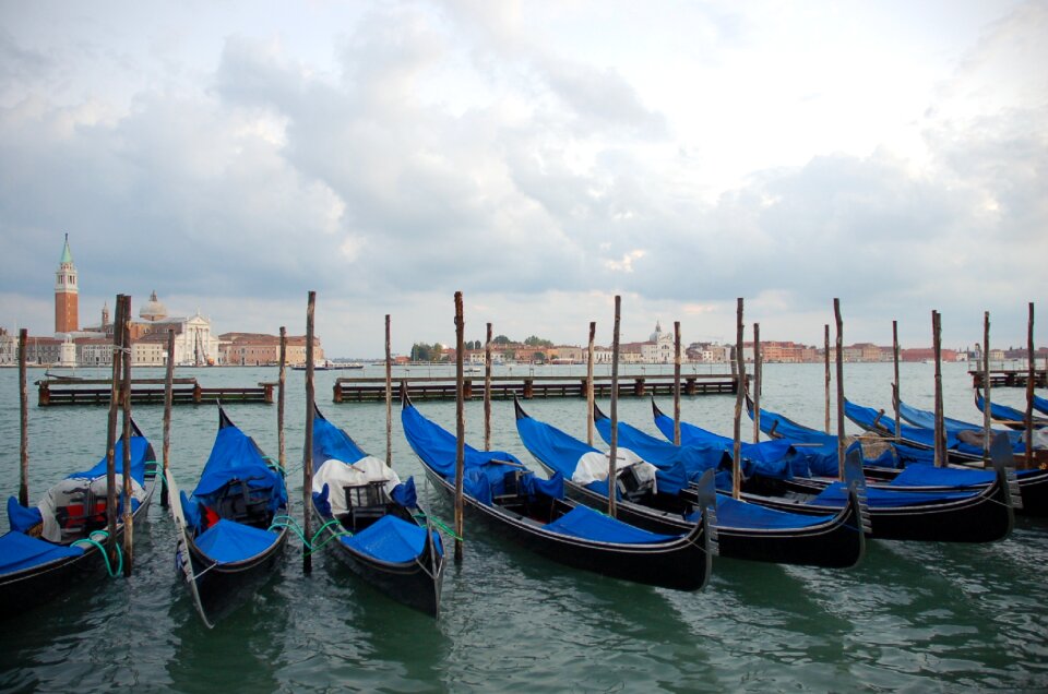 Canal travel venetian