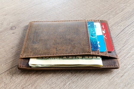 Background wallet cash