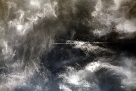 Cloud the plane streak