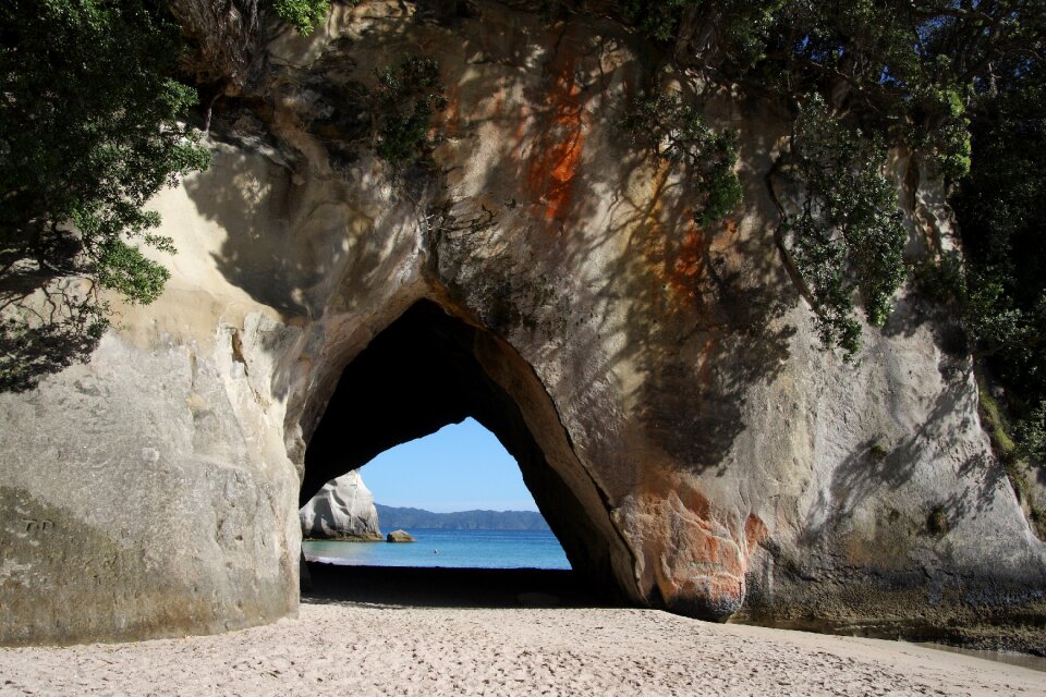 Landscape cave new zealand