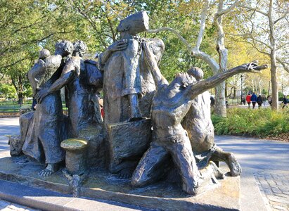 Travel art monument