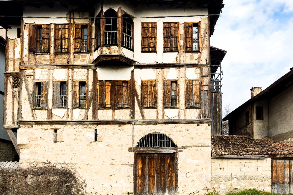 Home building travel