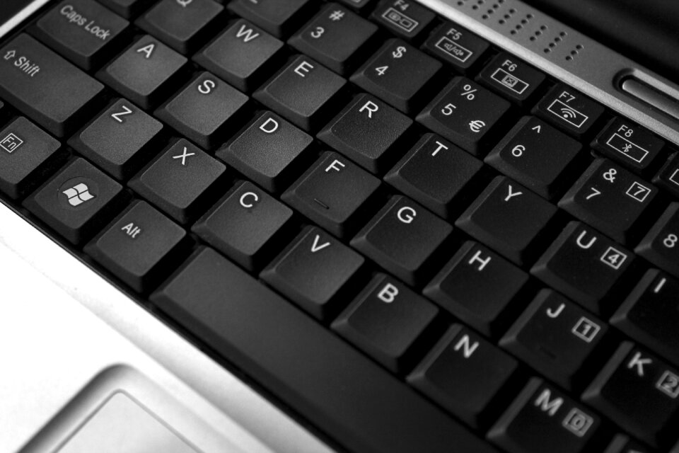 Internet laptop type