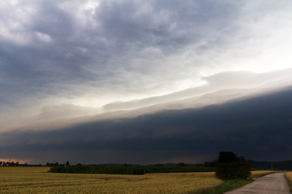 Storm hunting meteorology shelf cloud