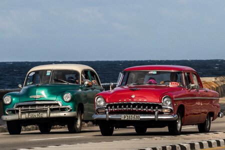 Almendrones green chevy