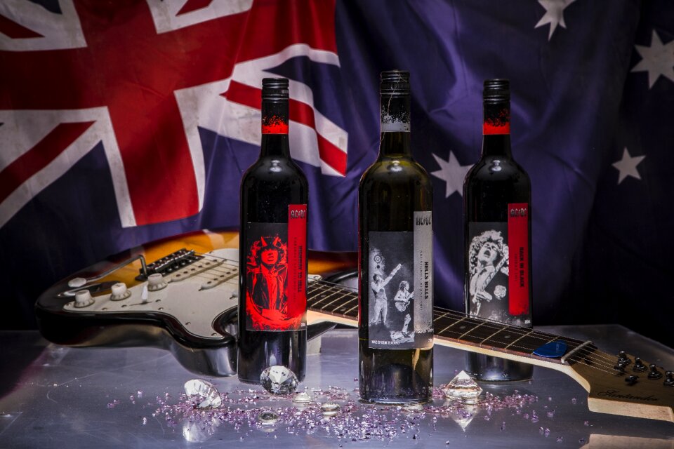 Alcohol bar ac dc