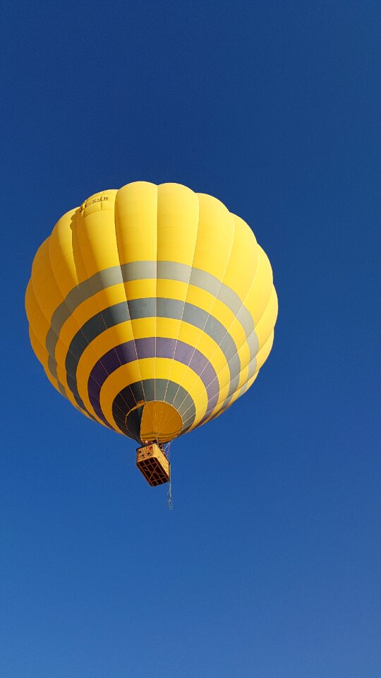 Parachute hot-air balloon