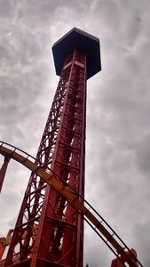 Tower architecture ride