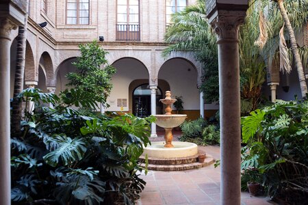 House cloister monument