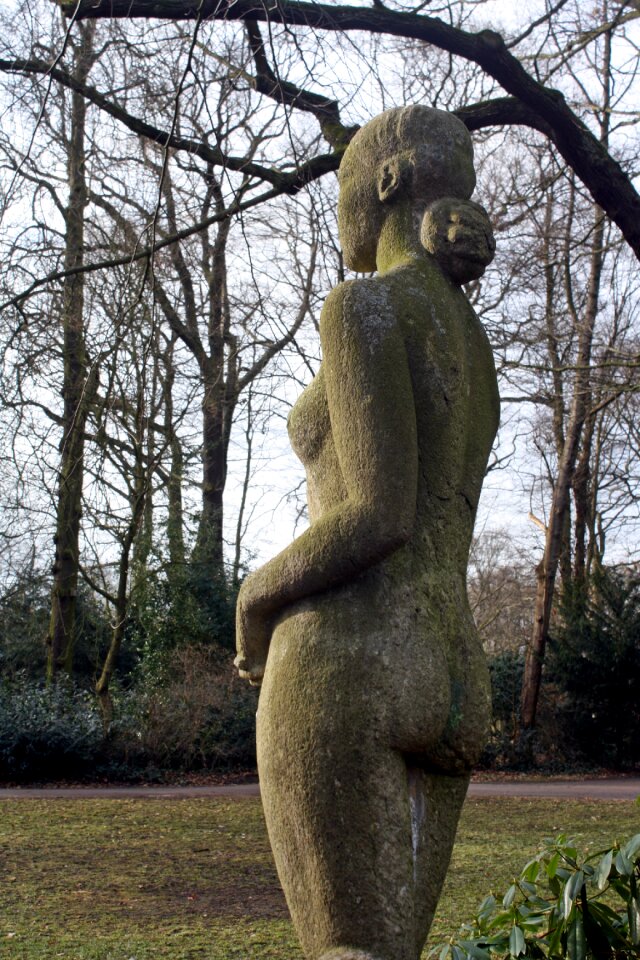 Sculpture walk in the park hamburgensien