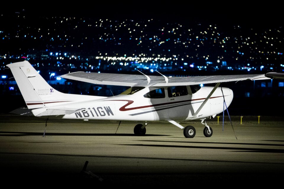 Aircraft vehicle flying