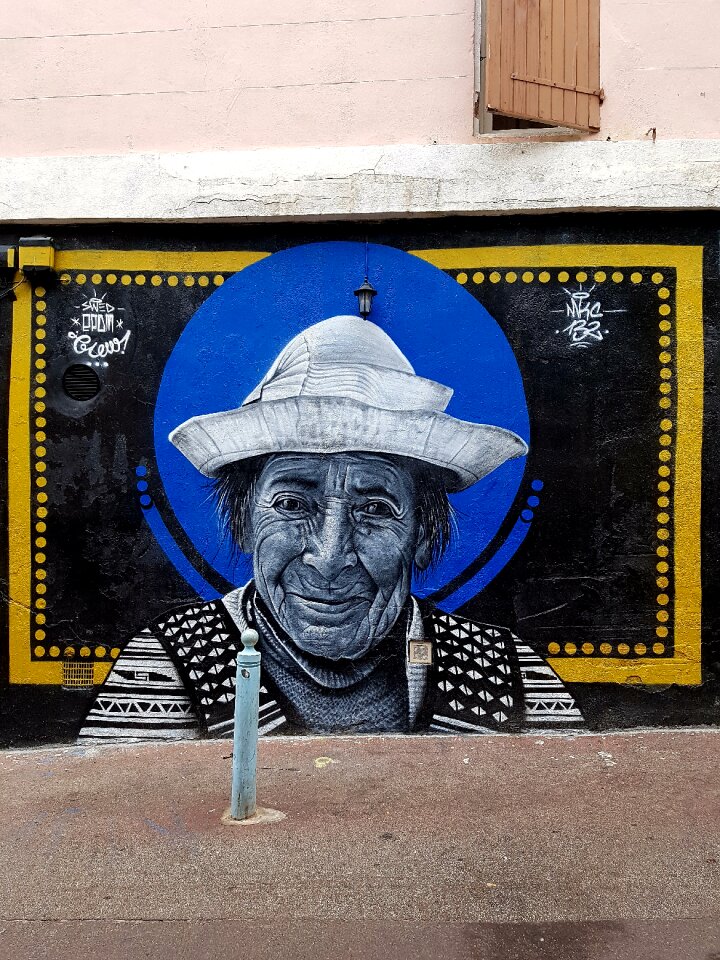 Street graffiti fresco