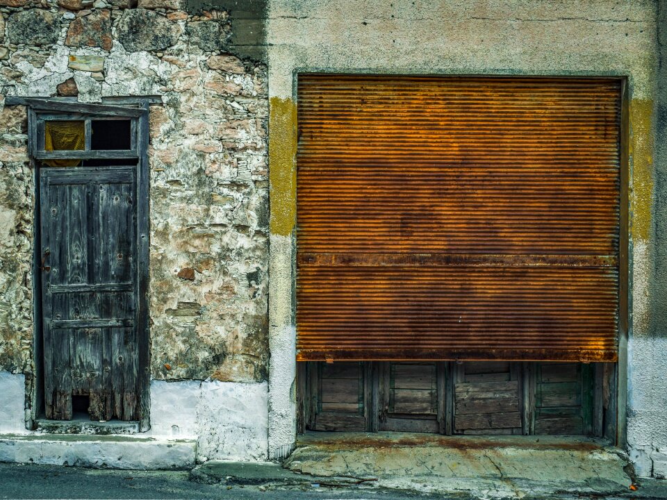 Shop abandoned doorway photo