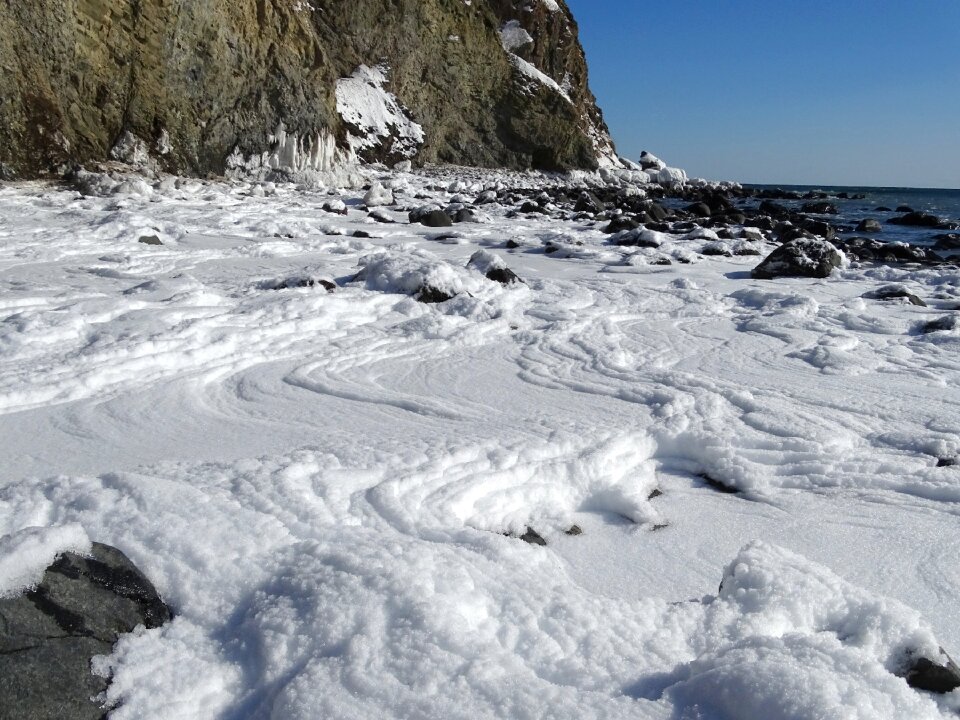 Sea foam winter frost
