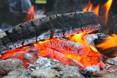 Hot burn campfire