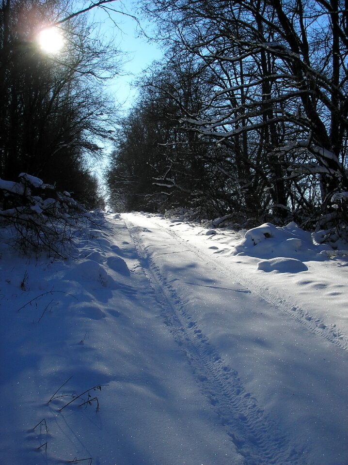 Snow coldly ice