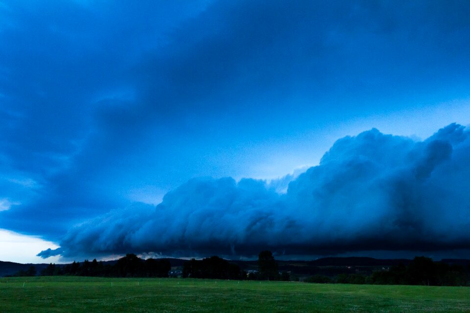 Squall line thundercloud storm front